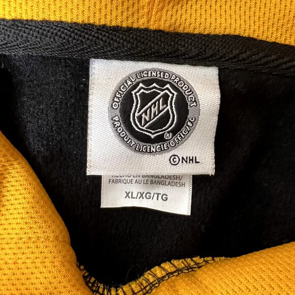 NHL Boston Bruins Black Pullover Hoodie Sweatshirt - Picture 4 of 6